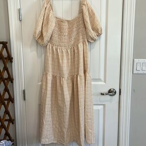 SHEIN size medium 🐚🦪COASTAL GRANDMOTHER🐚 🦪style cream tan  gingham long dress